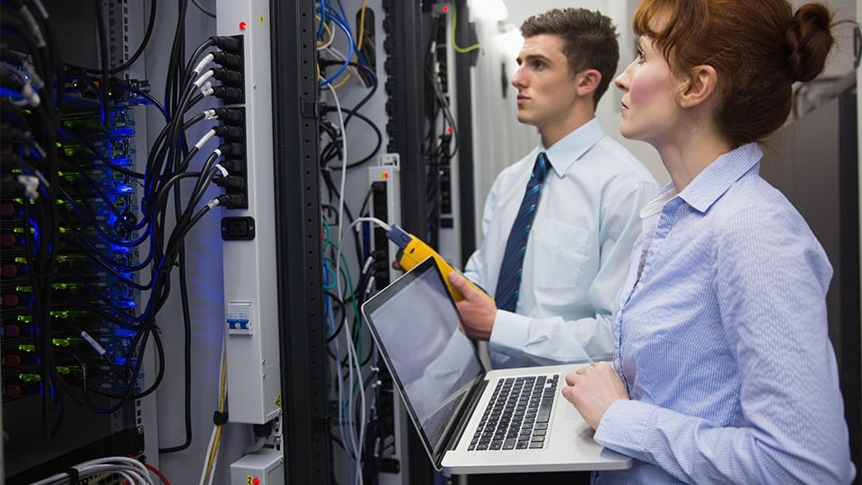 Come affrontare meglio le sfide per il mantenimento e la gestione del data center?